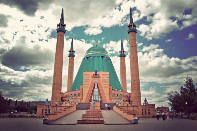 Kazakhstan Mosque.jpg